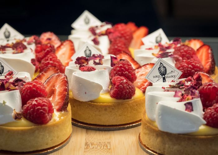 이키 스티키 파티세리, 론 The Icky Sticky Patisserie, Lorn의 디저트 선택
